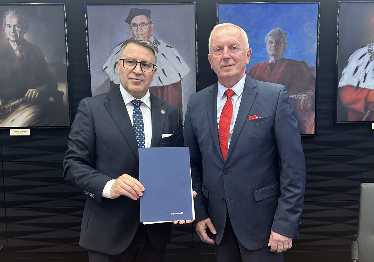 Leszek Cwojdziński, doradca ds. naukowych GRUPY WB oraz prof. Teofil Jesionowski, rektor Politechniki Poznańskiej