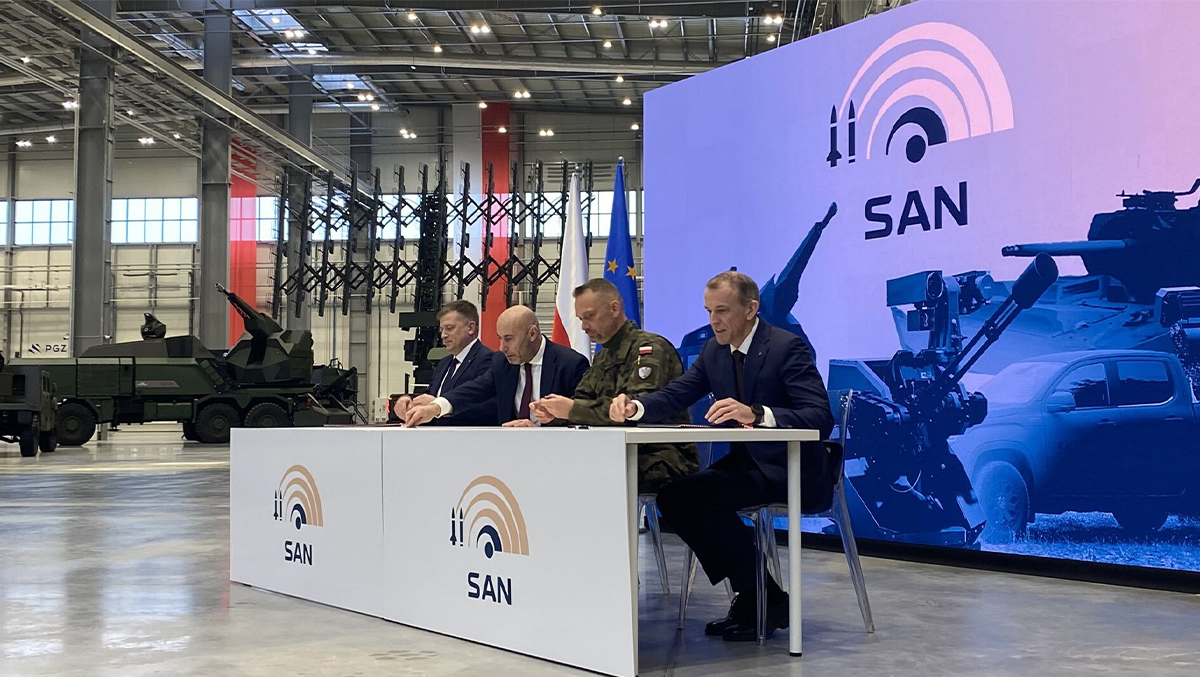 Podpisanie umowy | źródło WojskoPolskie.pl