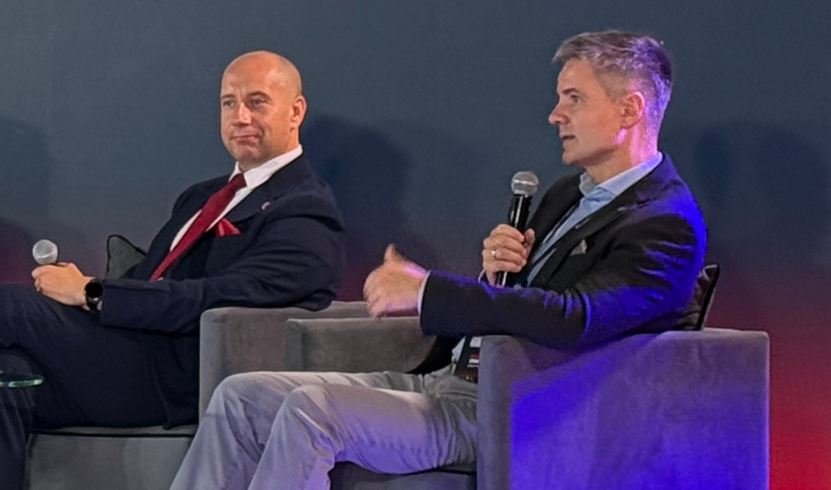 Max Dropiński, ekspert z SEMI i Piotr Mieczkowski z Krajowej Izby Gospodarczej Elektroniki i Telekomunikacji. Fot. Agnieszka Kubasik