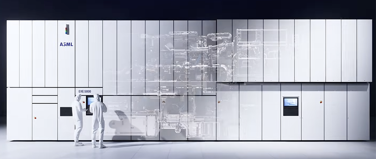 Maszyna do fotolitografii EUV | źródło: ASML