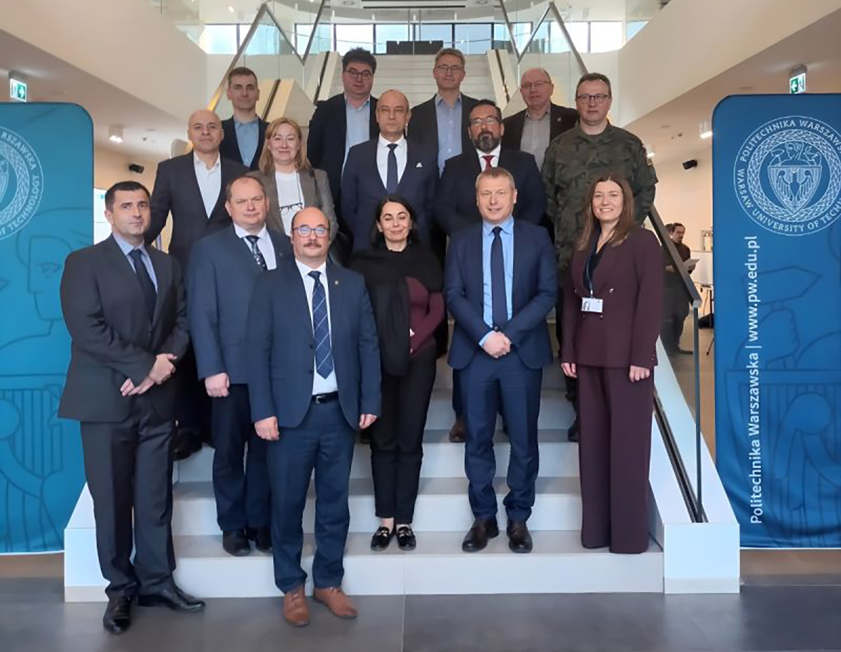 Źródło: CEZAMAT PW