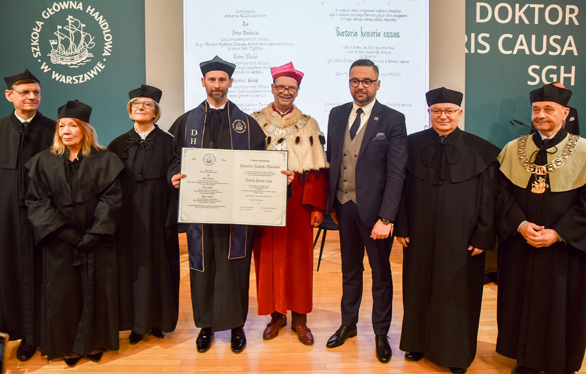 Źródło: LinkedIn, Sławosz Uznański-Wiśniewski