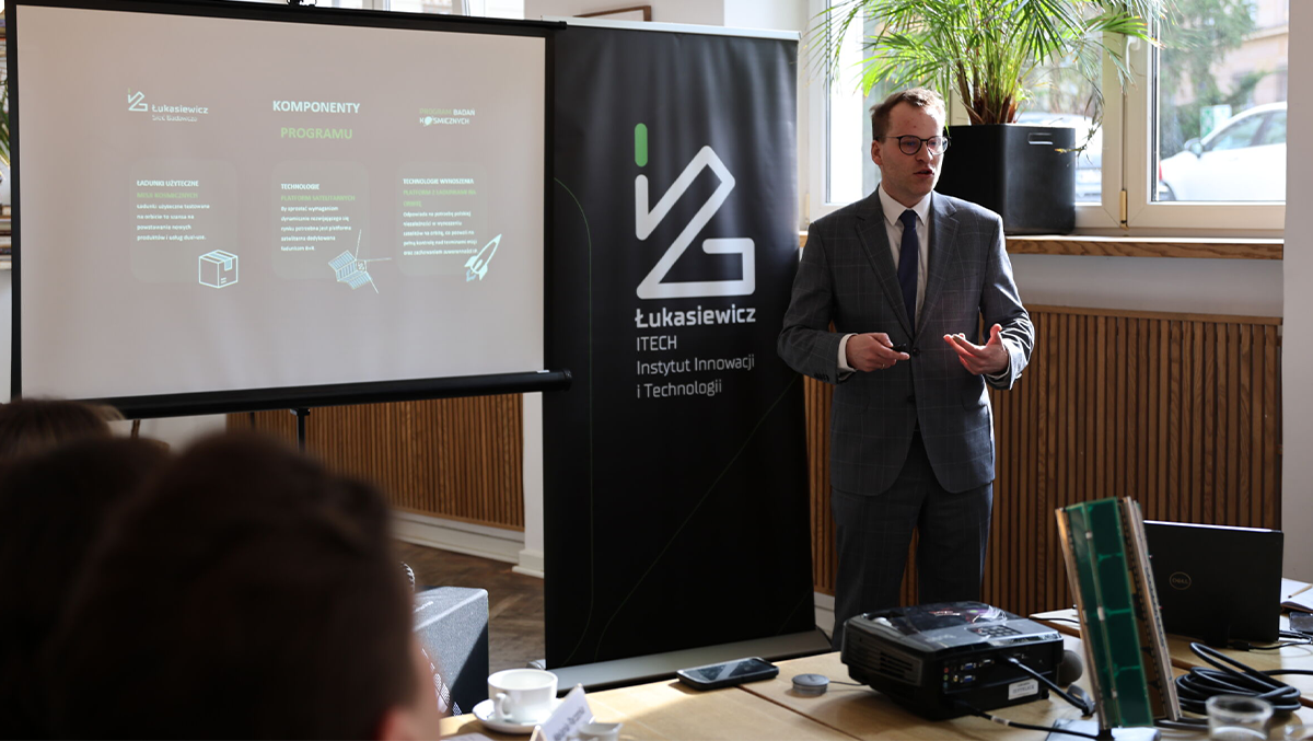Adam Okniński z Łukasiewicz – ILOT
