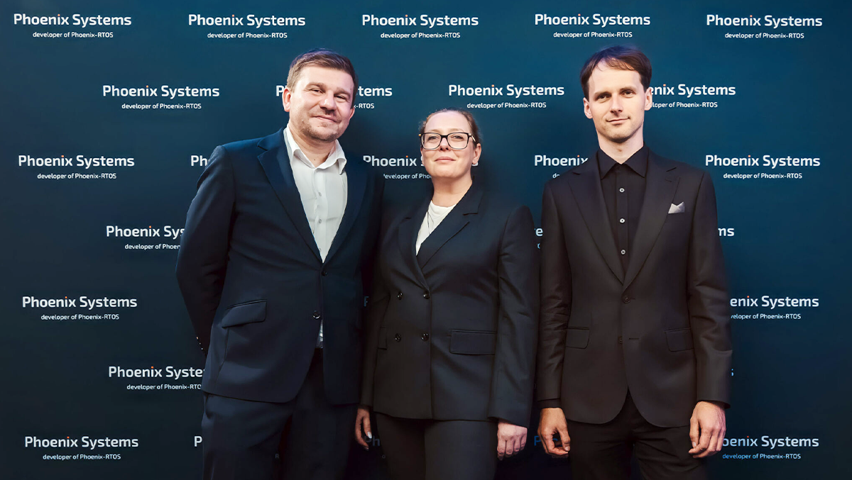 Od lewej: Paweł Pisarczyk, Prezes Zarządu Phoenix Systems S.A., Kaja Swat, Wiceprezes Zarządu Phoenix Systems S.A.