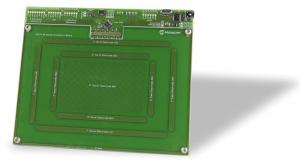 Fot. 4. Zestaw ewaluacyjny dla kontrolera MCG3130 (w jego skład wchodzi także oprogramowanie AUREA do projektowania i analizy działania sensorów współpracujących z kontrolerem)